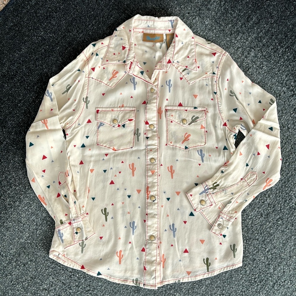 Girls Wrangler button down shirt 🌵